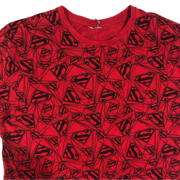 Superman Short Sleeve Tee Mens size Medium Red and Black Color - Picture 5 of 11